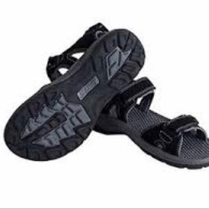 Khombu Womens Coral River Sandal